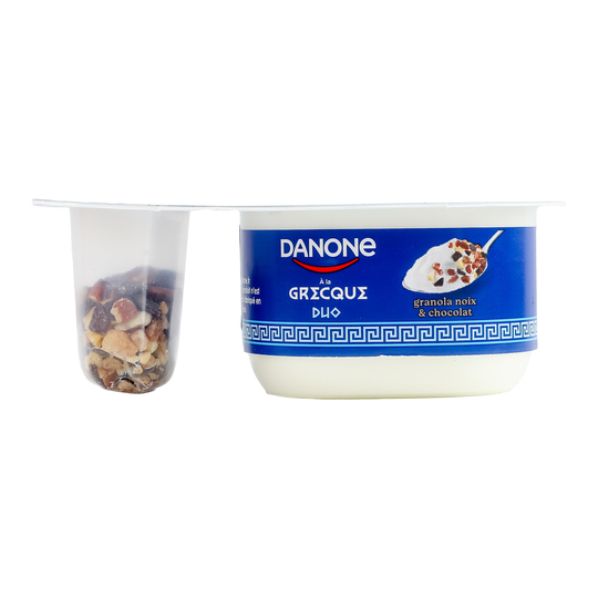 Йогурт Danone горіх. бан. шок. 100г ст